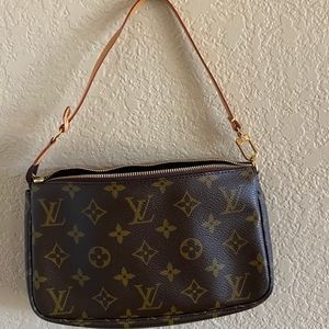REAL Louis Vuitton Leather Purse